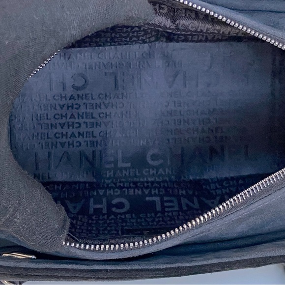 Chanel 2-Toned Suede Bowler - RARE VINTAGE - Picture 9 of 11